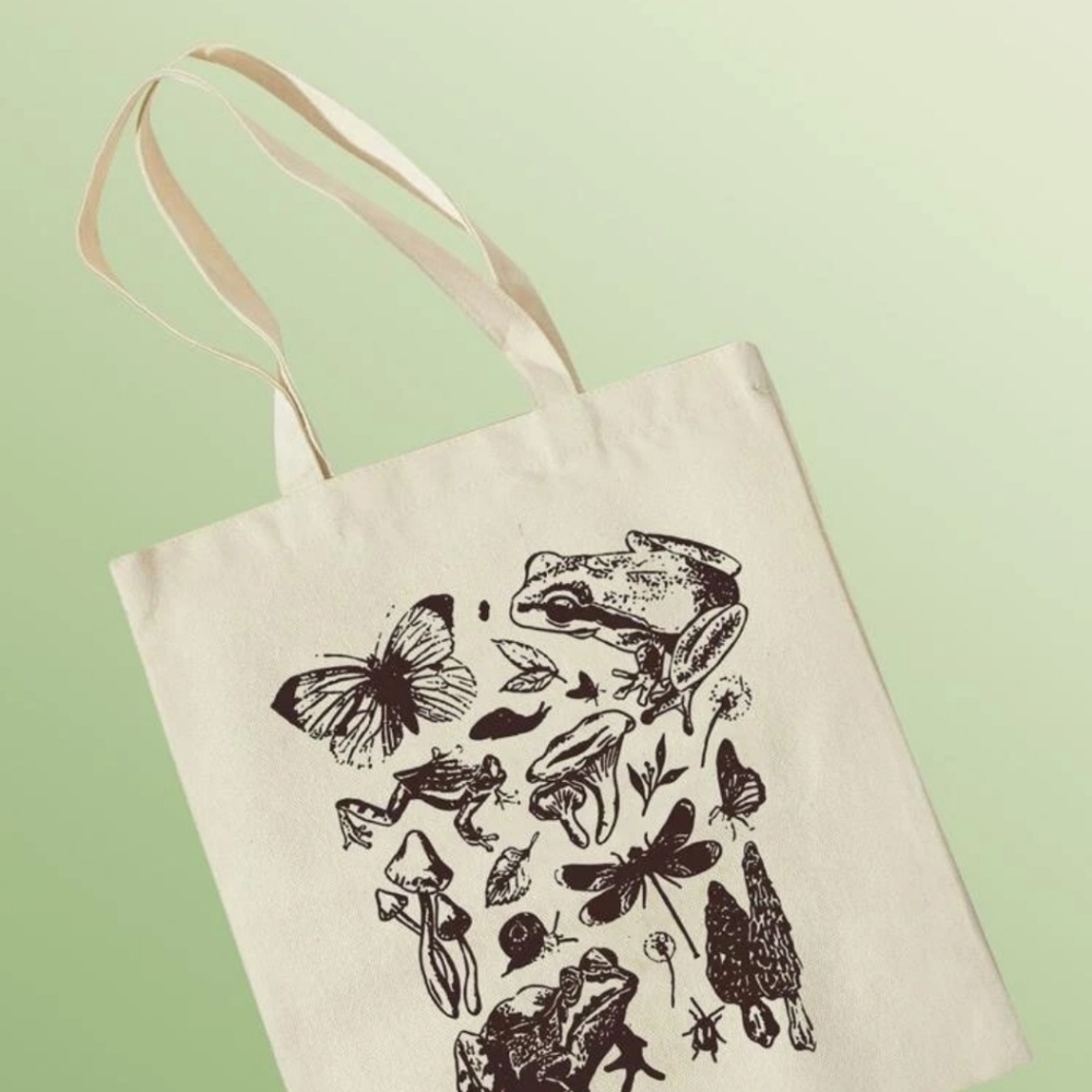 Fairycore Butterfly & Frog Graphic Shopper Bag - Picture 7 of 8
